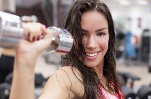 Exercices aux poids pour les femmes