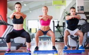 6 erreurs en faisant des squats à l'entraînement