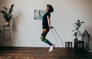 Sauter à la corde à la maison