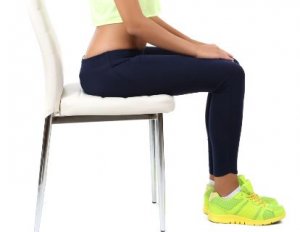 Compléter l'entraînement avec des séries d'abdominaux permet de travailler toutes les zones du corps et de dépenser un maximum d'énergie.