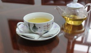 Boire suffisamment d'eau permet de perdre du poids en quelques semaines.