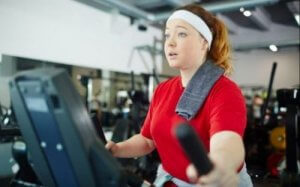 Faire du cardio ou soulever des poids pour brûler le plus de calories ?