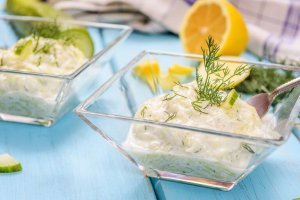 Recette de sauce à l'aneth avec du yaourt.