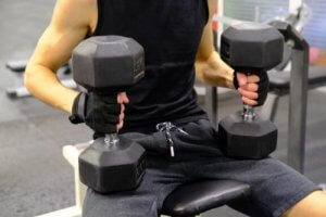 Comment maîtriser le développé Larson avec un bras ?