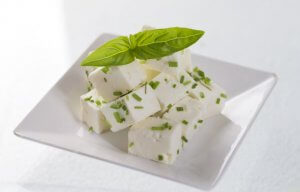 La feta est un fromage grec.
