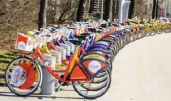 3 raisons de commencer à utiliser des vélos partagés