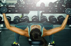 Comment prendre des pectoraux