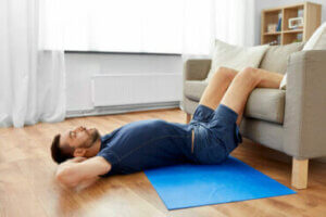 Comment faire de l'exercice à la maison sans équipement