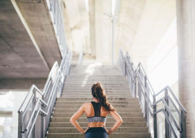 Défi de montée d'escaliers de 15 minutes