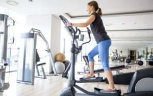 Le stepper permet de travailler le cardio.