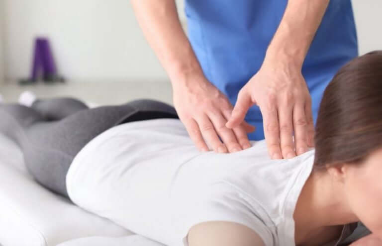 Physiothérapeute, ostéopathe ou chiropraticien ?