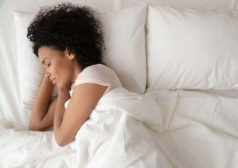Peut-on brûler des calories en dormant ?
