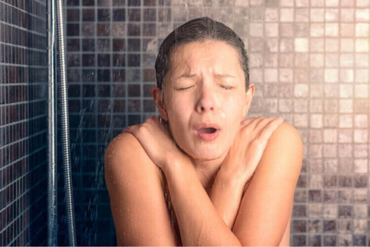 Les bienfaits de la douche à l'eau froide après l'entraînement