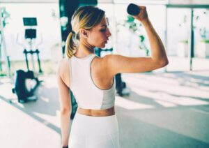Pourquoi est-il important de tonifier les épaules ?