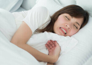 6 exercices pour combattre le bruxisme